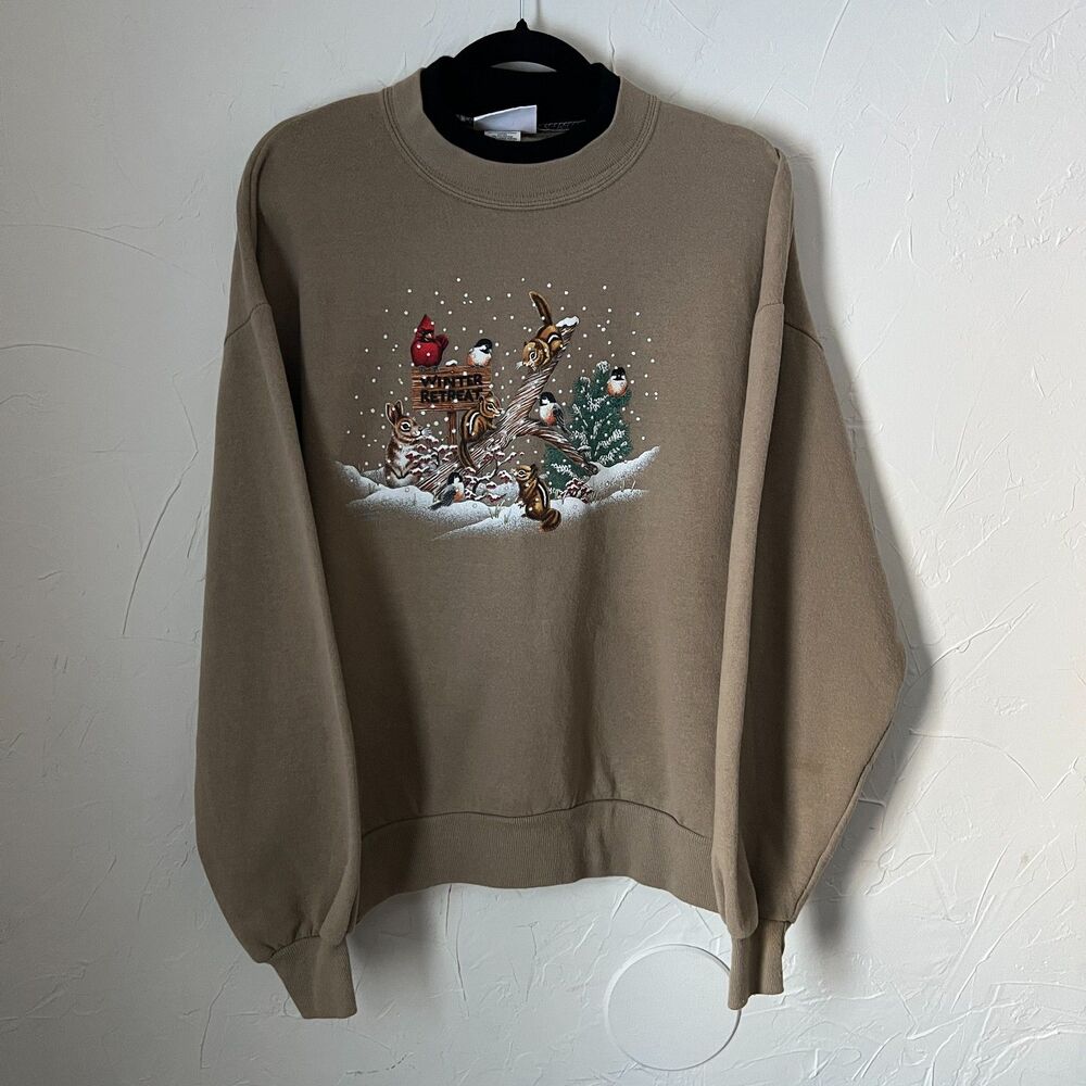 Morning Sun Winter Retreat Woodland Animal Graphic Vintage Sweatshirt Size L